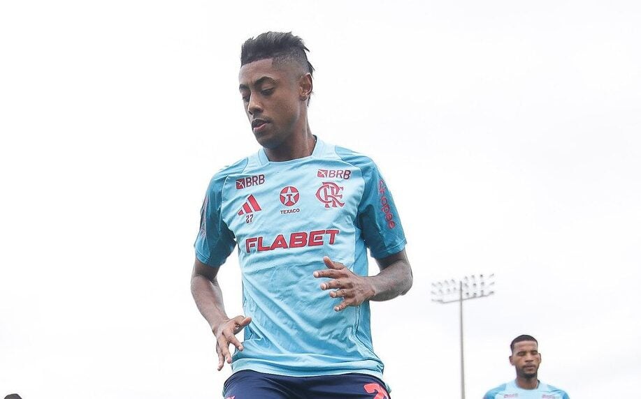 Bruno Henrique em treino do Flamengo antes de duelo com o Bayern de Munique pelo Mundial de Clubes (Foto: Gilvan de Souza/Flamengo)