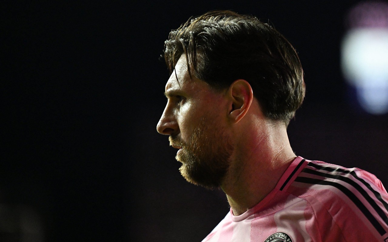Lionel Messi estará em campo na abertura do Mundial de Clubes (Foto: Chandan Khanna / AFP)