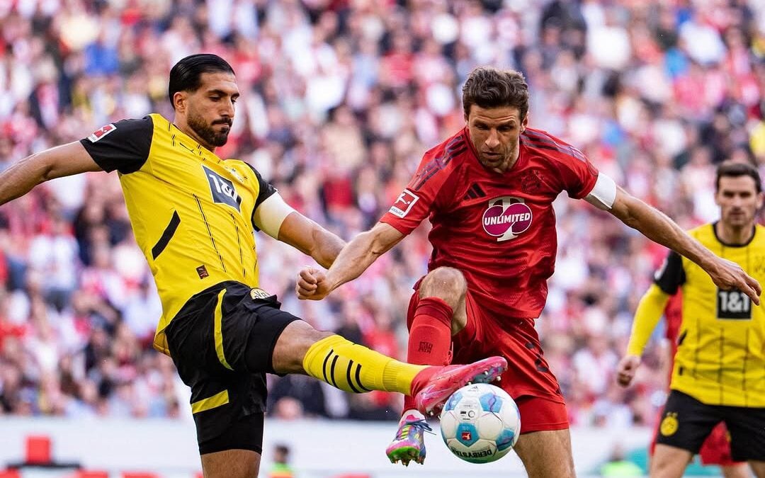 Emre Can e Thomas Muller dividem bola em Bayern de Munique e Borussia Dortmund (Foto: Reprodução)