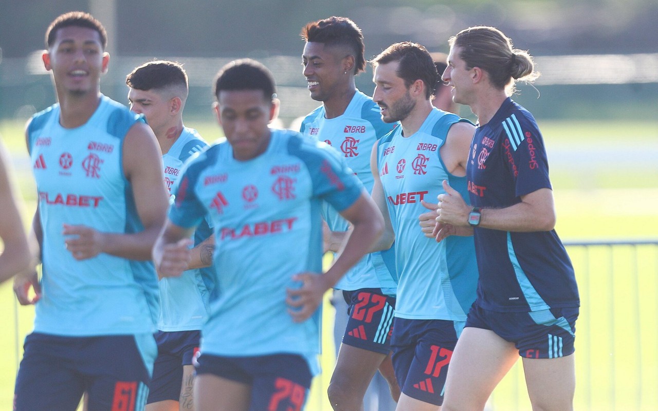 Elenco do Flamengo treina em preparação para enfrentar o Bayern pelo Mundial de Clubes (Foto: Gilvan de Souza/Flamengo)