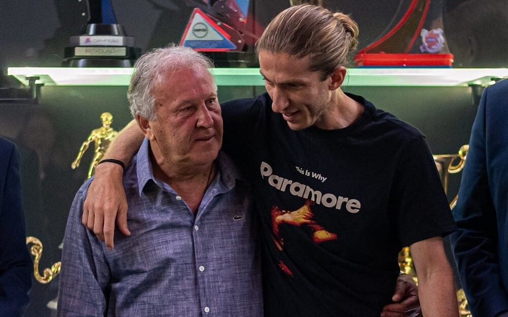 Zico e Filipe Luís reunidos em evento na Gávea (Foto: Paula Reis/Flamengo)