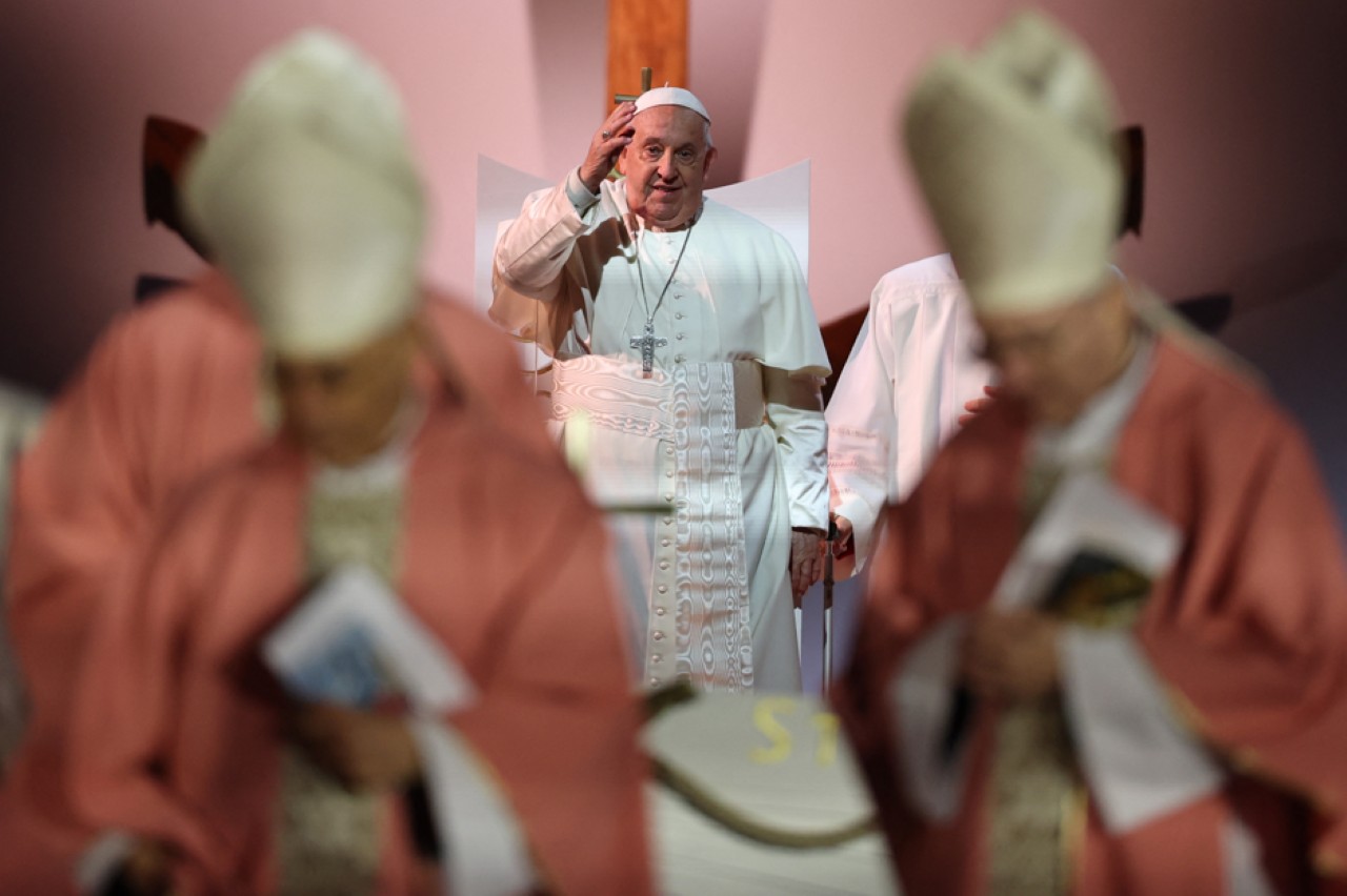 Papa Francisco chegou a ficar internado por 38 dias entre fevereiro e março de 2025