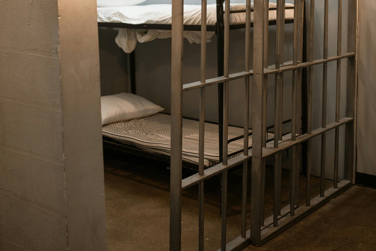 Detento que pesa 300 quilos demanda cuidados de saúde 24 horas por dia
