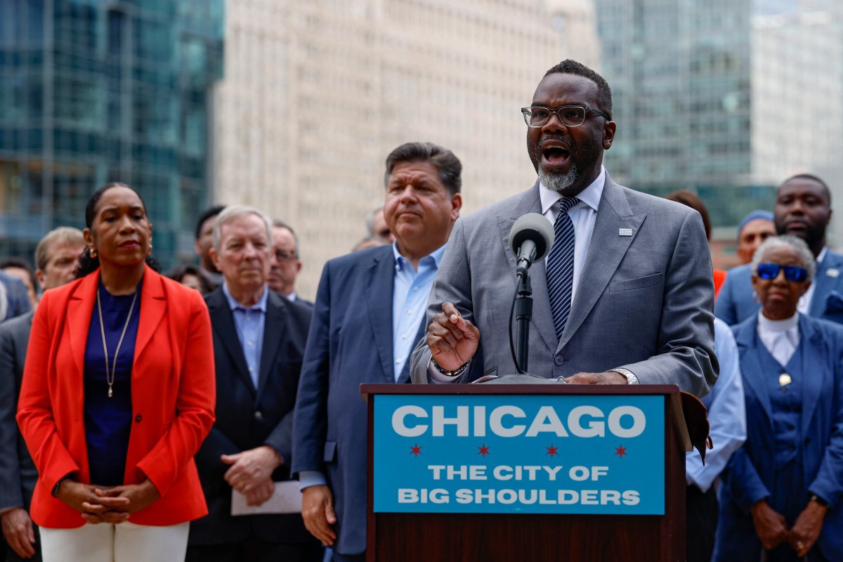 O prefeito de Chicago, Brandon Johnson
