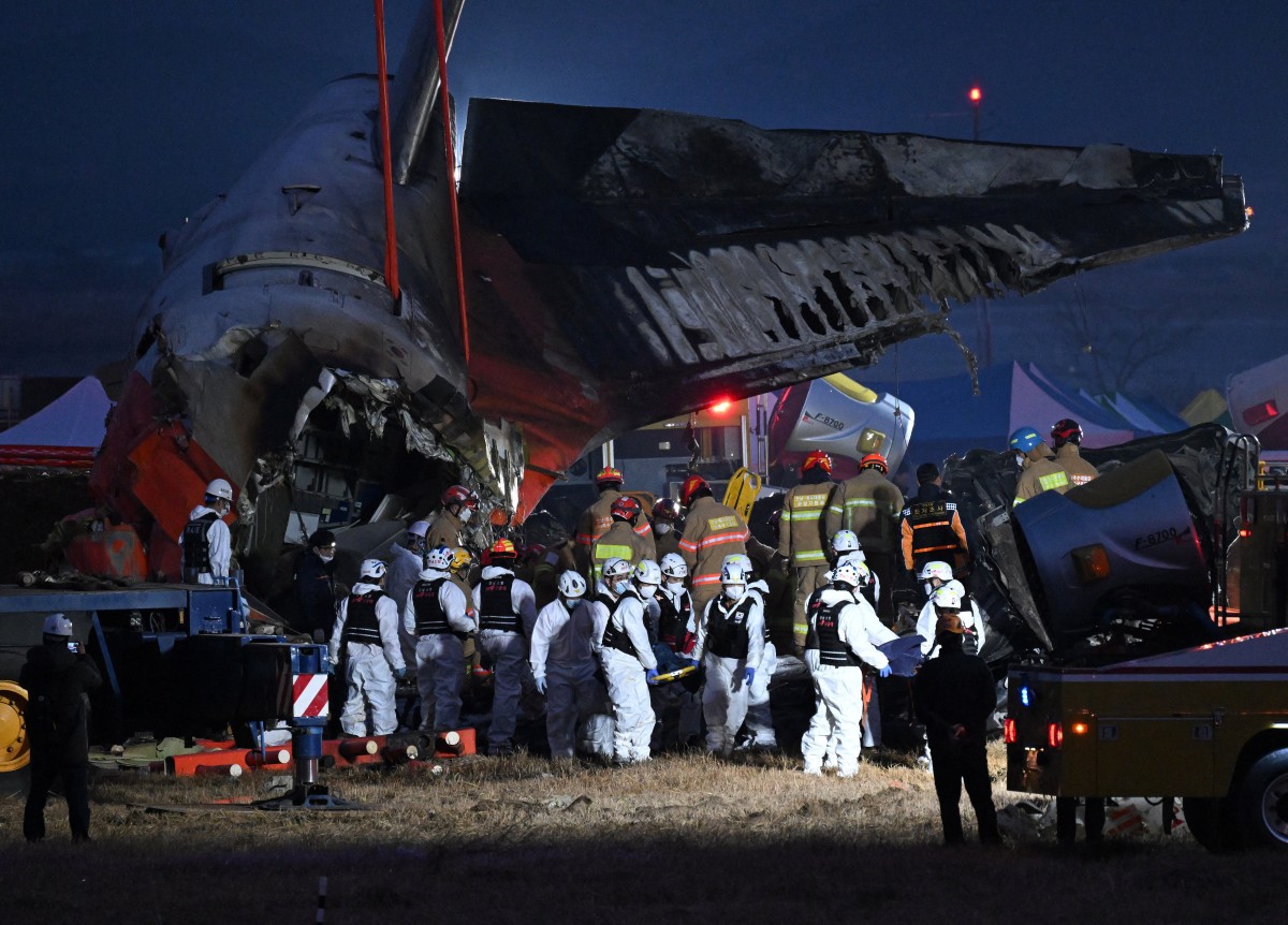 Causas de acidente de avião na Coreia do Sul serão investigadas