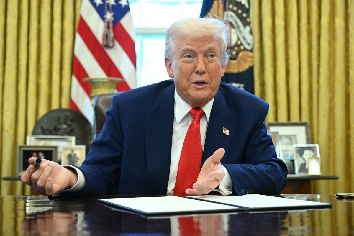 Trump também ordenou que as bandeiras americanas fossem hasteadas nos prédios públicos em homenagem ao papa
