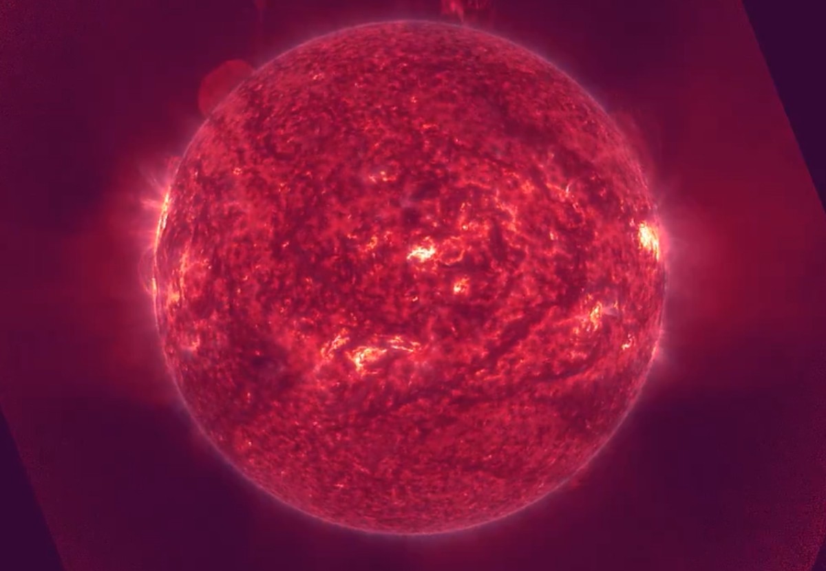 O fenômeno, com aproximadamente um milhão de quilômetros de extensão, foi observado por astrônomos na última terça-feira 
