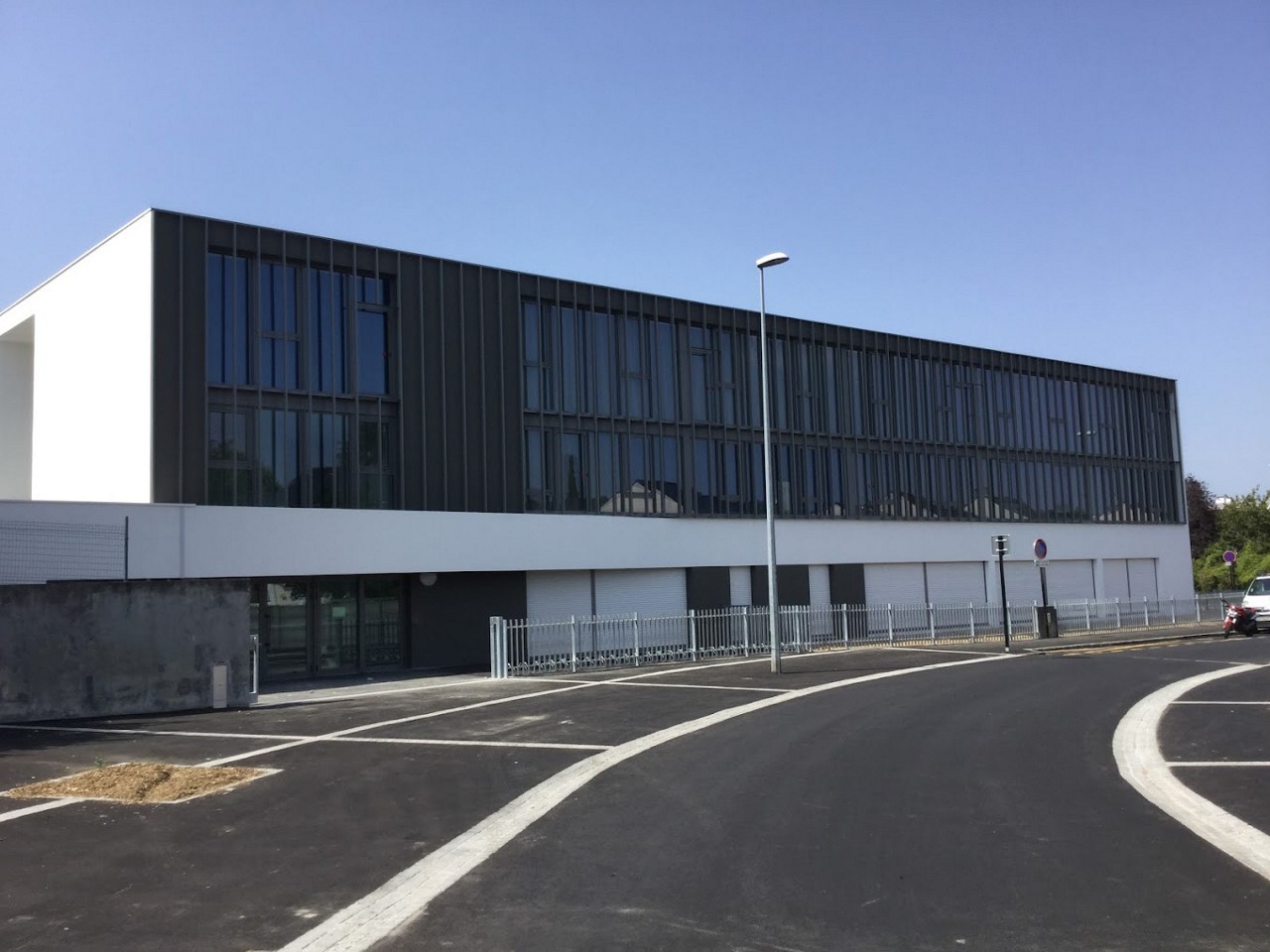 Grupo escolar Notre-Dame-de-Toutes-Aides