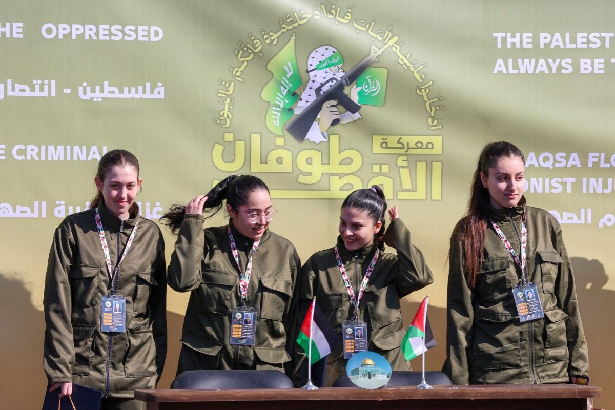 Da esquerda para a direita, Naama Levy, Liri Albag, Daniella Gilboa and Karina Ariev, soldados libertadas pelo Hamas