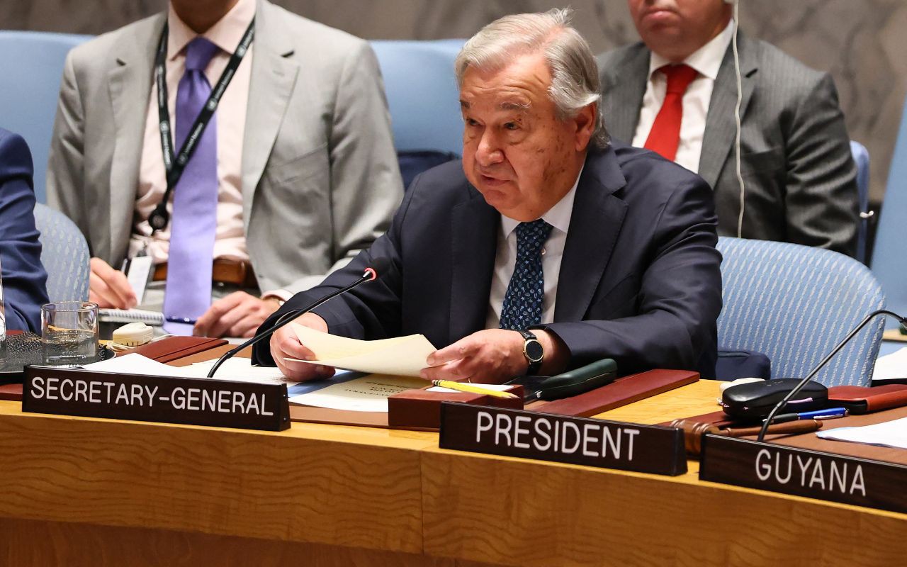 Secretário-geral da ONU, António Guterres, em reunião emergencial da organização