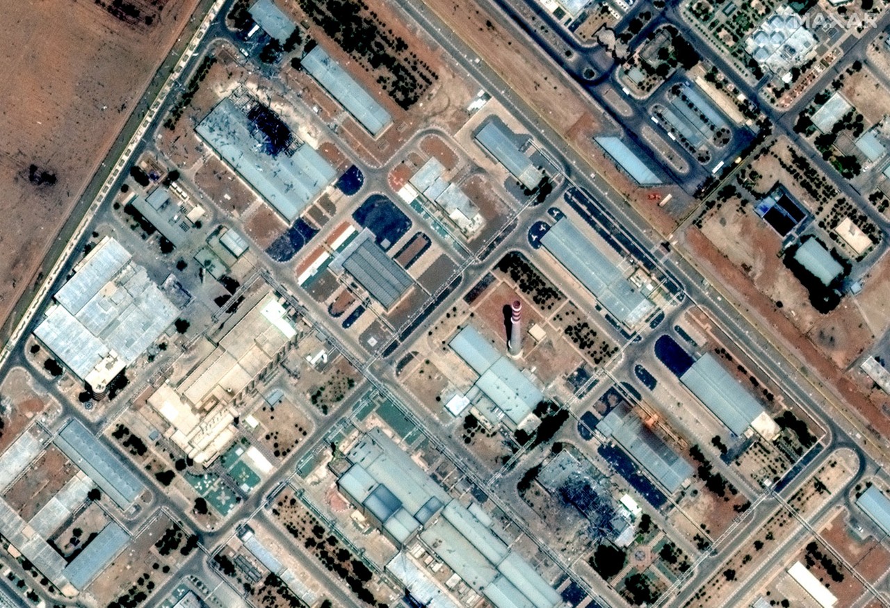 Imagens aéreas do complexo nuclear de Isfahan, no Irã, após o primeiro bombardeio israelense em 14 de junho