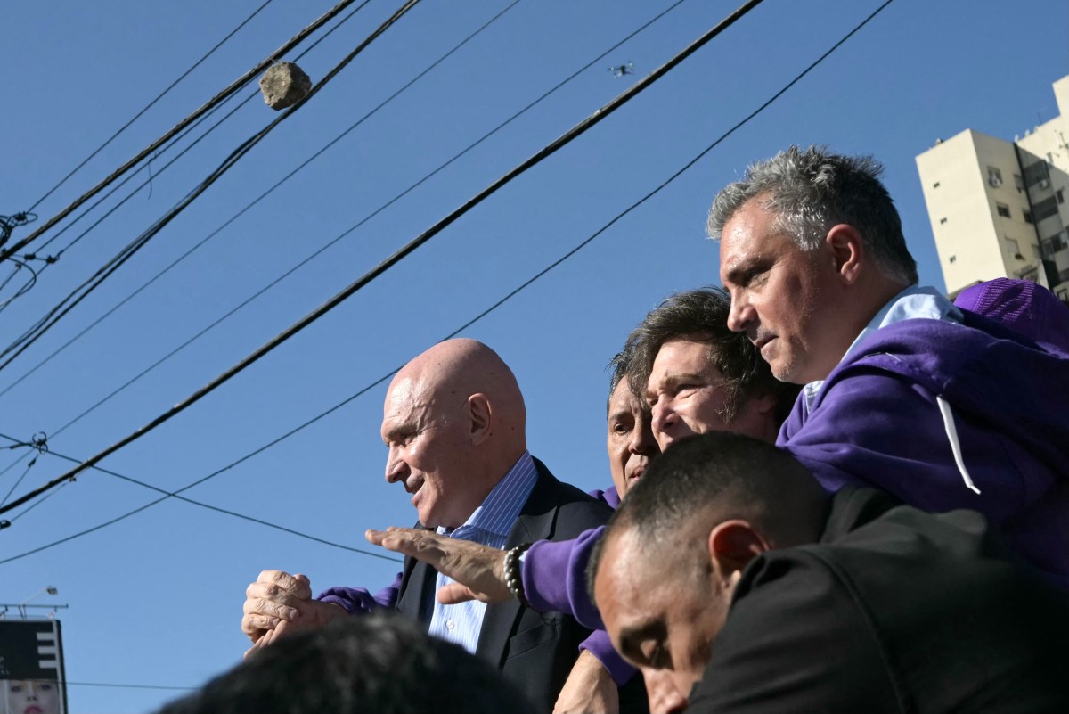 Milei participava de ato quando foi alvo de pedradas | Foto: Juan Mabromata/AFP