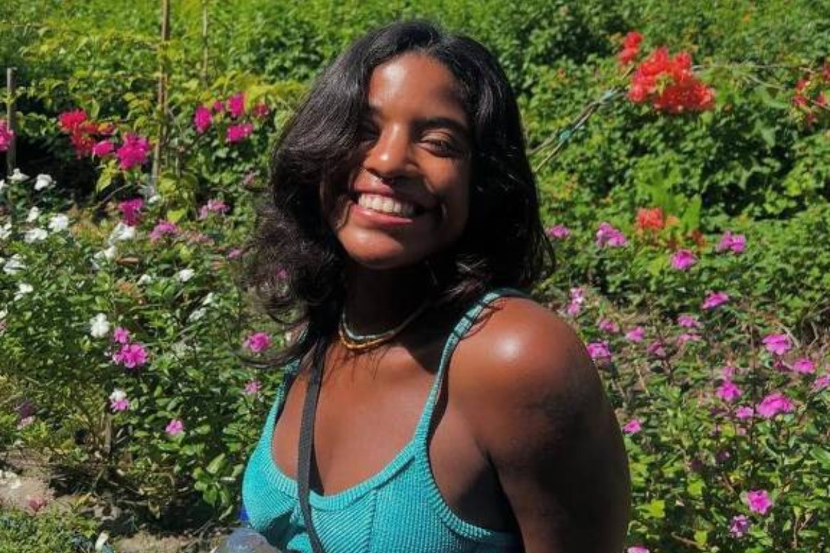 Juliana Marins morreu durante viagem à Indonésia, após cair em trilha 