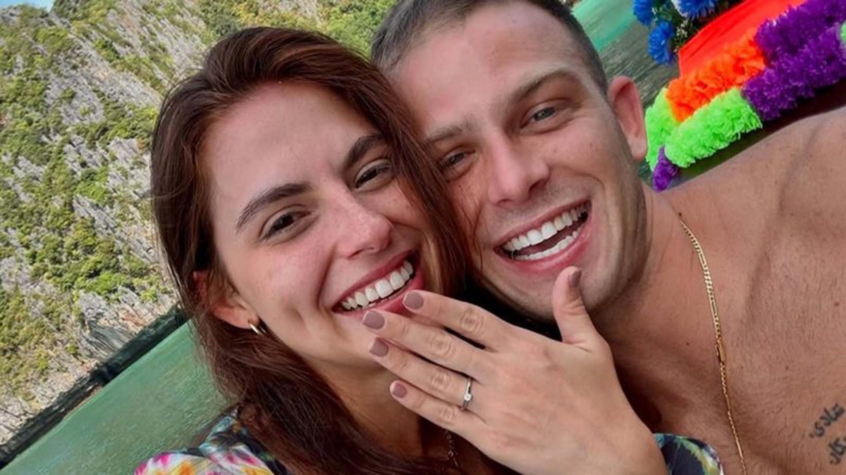 A médica brasileira Carolina Canales, morta em incêndio, e o noivo Fernando Lages da Ressurreição