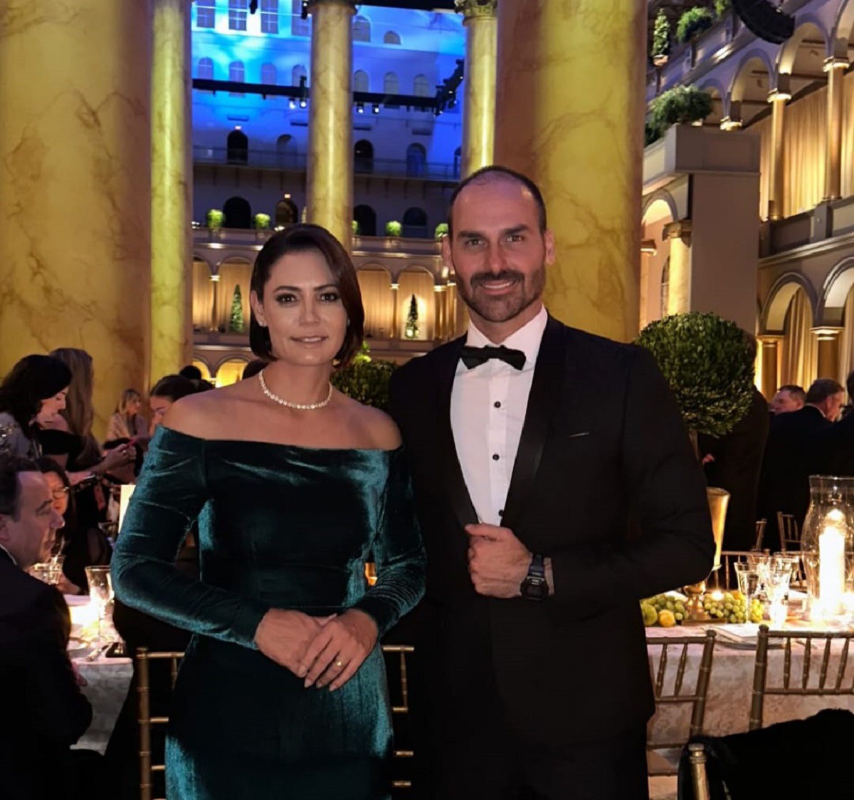 Nesse domingo, Michelle e Eduardo estiveram no jantar de Donald Trump no National Building Museum, em Washington