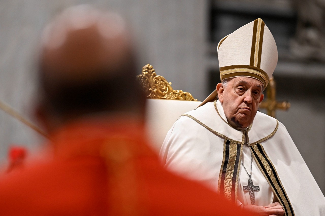 Papa Francisco está internado deste a última sexta-feira (14/2)