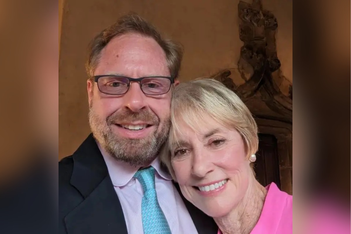 Stein-Erik Soelberg e a mãe Suzanne Eberson Adams