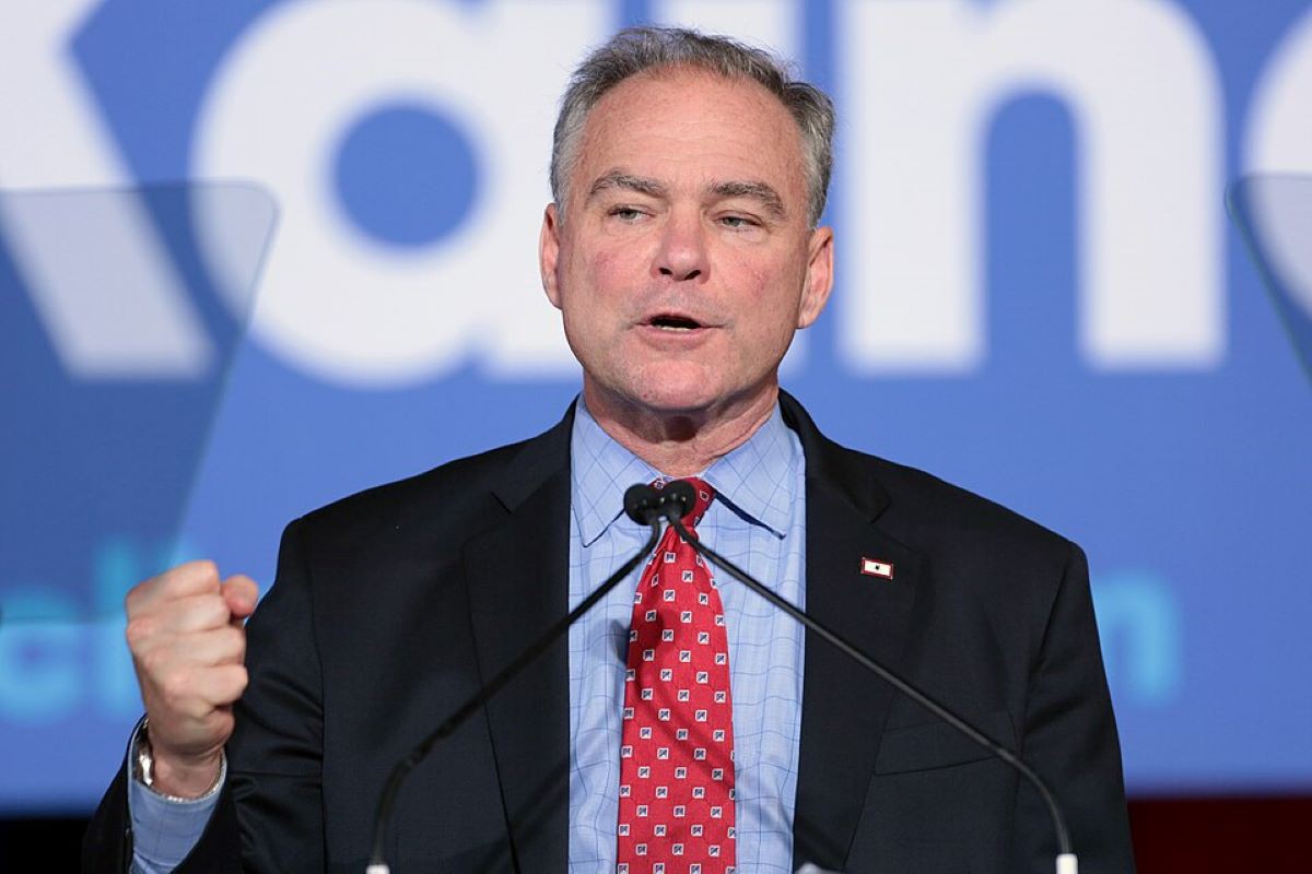 Tim Kaine é um destacado congressista do Partido Democrata