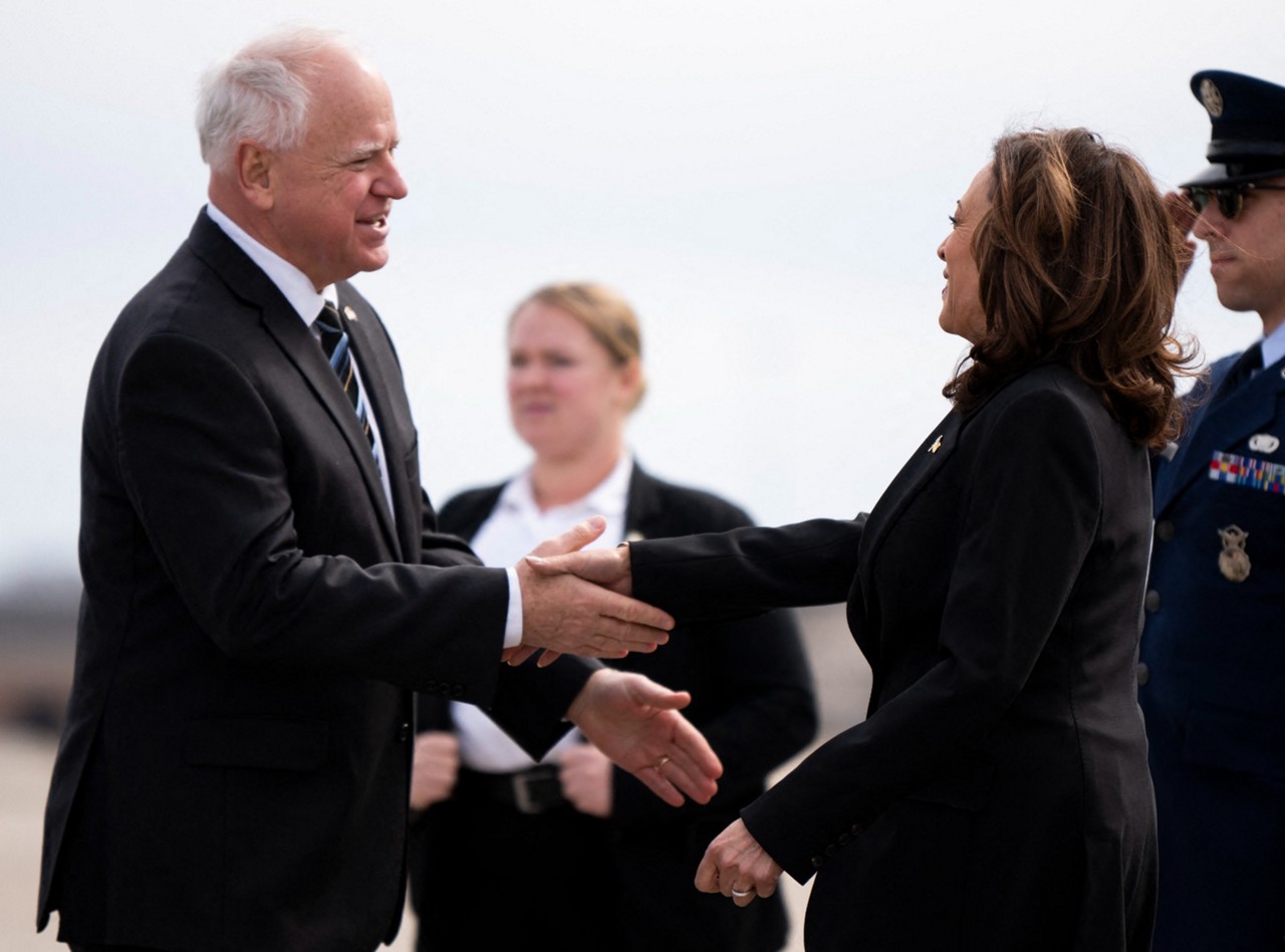 Tim Walz será vice de Kamala Harris 