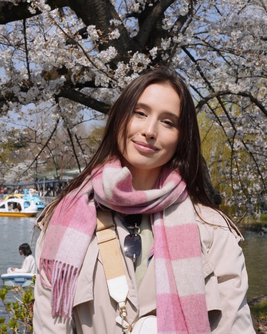 A turista Natalisi Taksisi no Japão