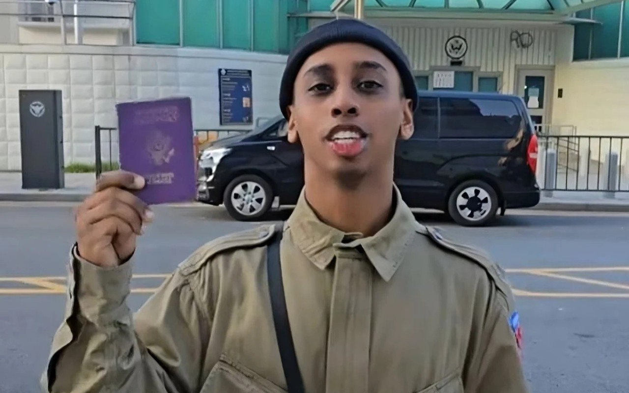 Influenciador Johnny Somali está impedido de deixar a Coreia do Sul