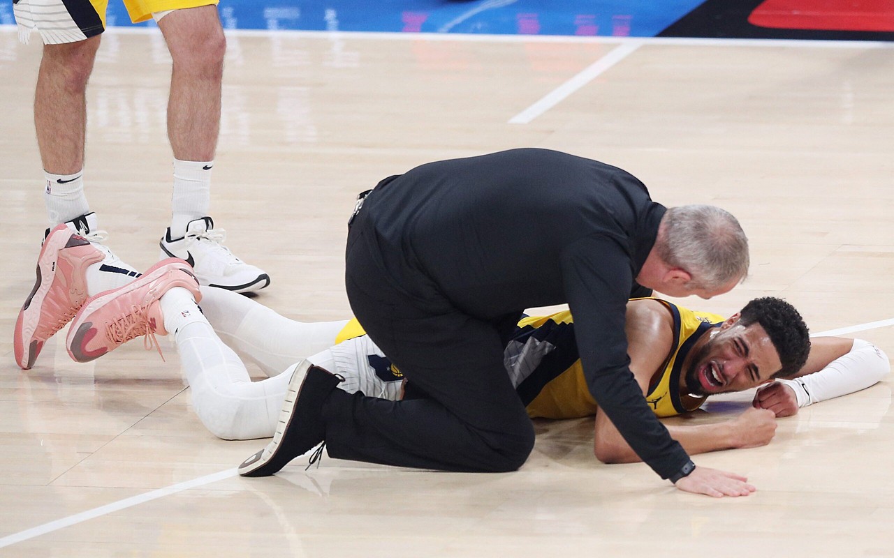 Haliburton sentiu lesão no início do jogo 7 (Foto: Justin Ford / GETTY IMAGES NORTH AMERICA / Getty Images via AFP)