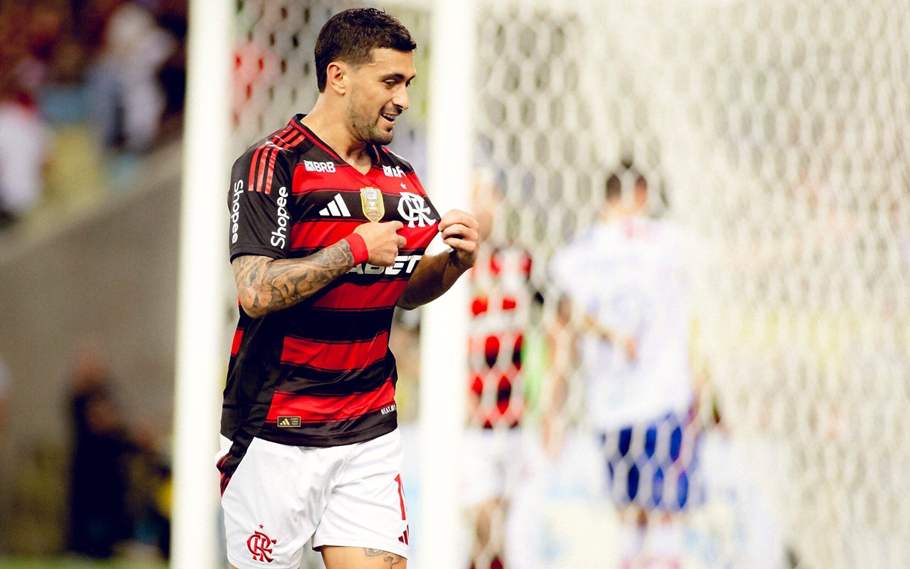 Arrascaeta comemora gol contra o Fortaleza Foto: Adriano Fontes/Flamengo)