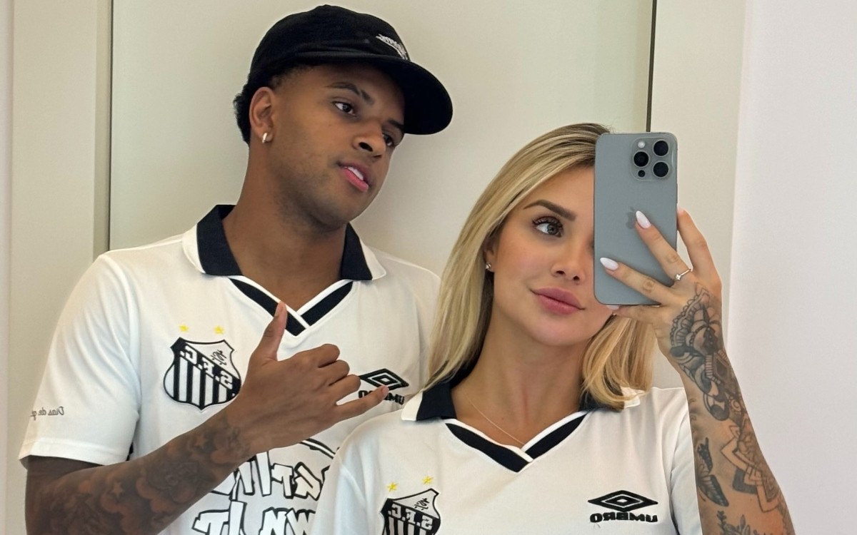 Rodrygo e Bruna Rotta em foto para as redes sociais (Foto: Divulgação)