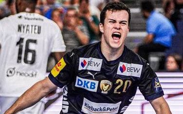 Fuchse Berlin comemora vitória nas semifinais da Champions League de Handebol (foto: X do Fuchse Berlin)