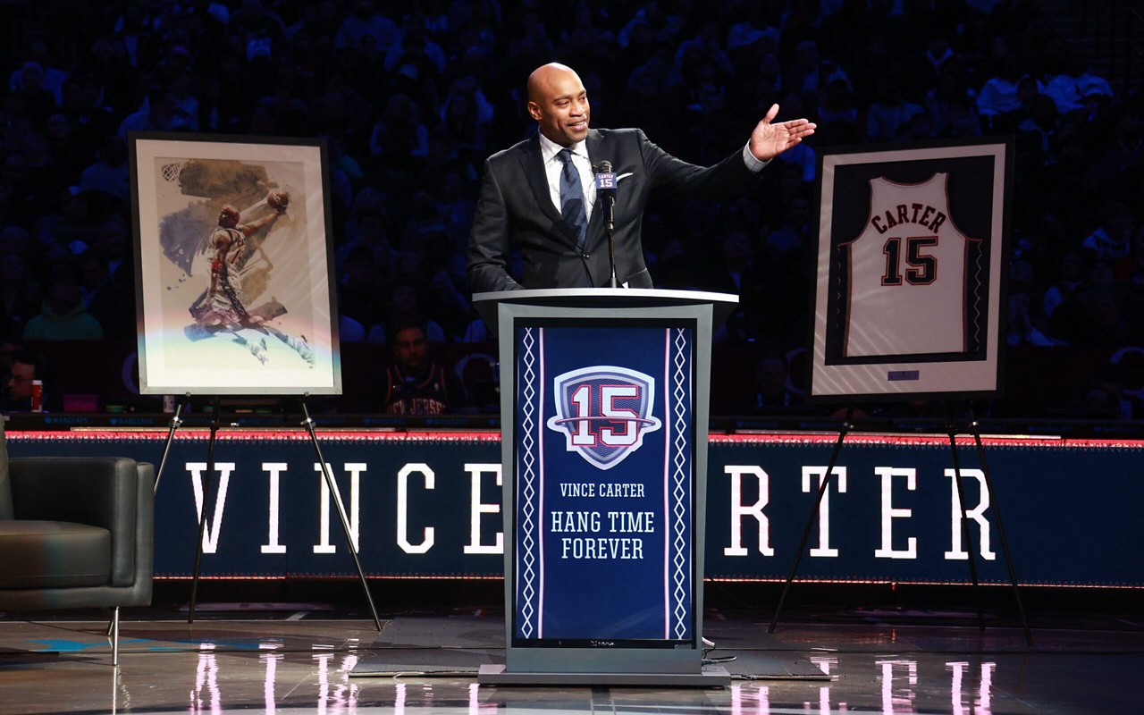 Vince Carter teve a camisa aposentada no Brooklyn Nets (Foto: Nathaniel S. Butler/NBAE via Getty Images/AFP)
