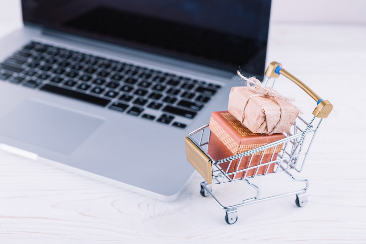 Modalidade de e-commerce deve ser acordada entre franqueado e franqueador