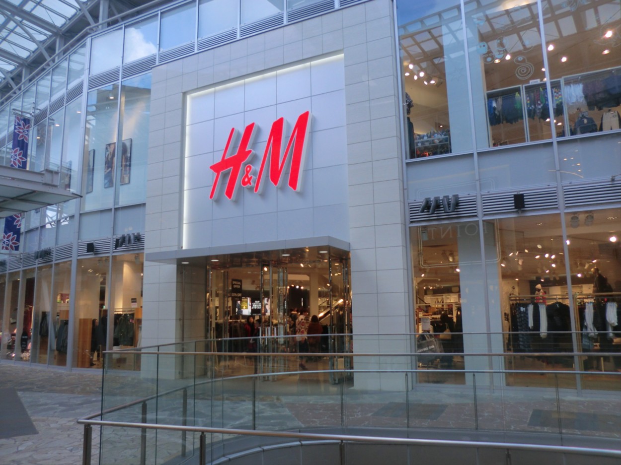 H&M chega ao Brasil após se consolidar em mais de 70 países