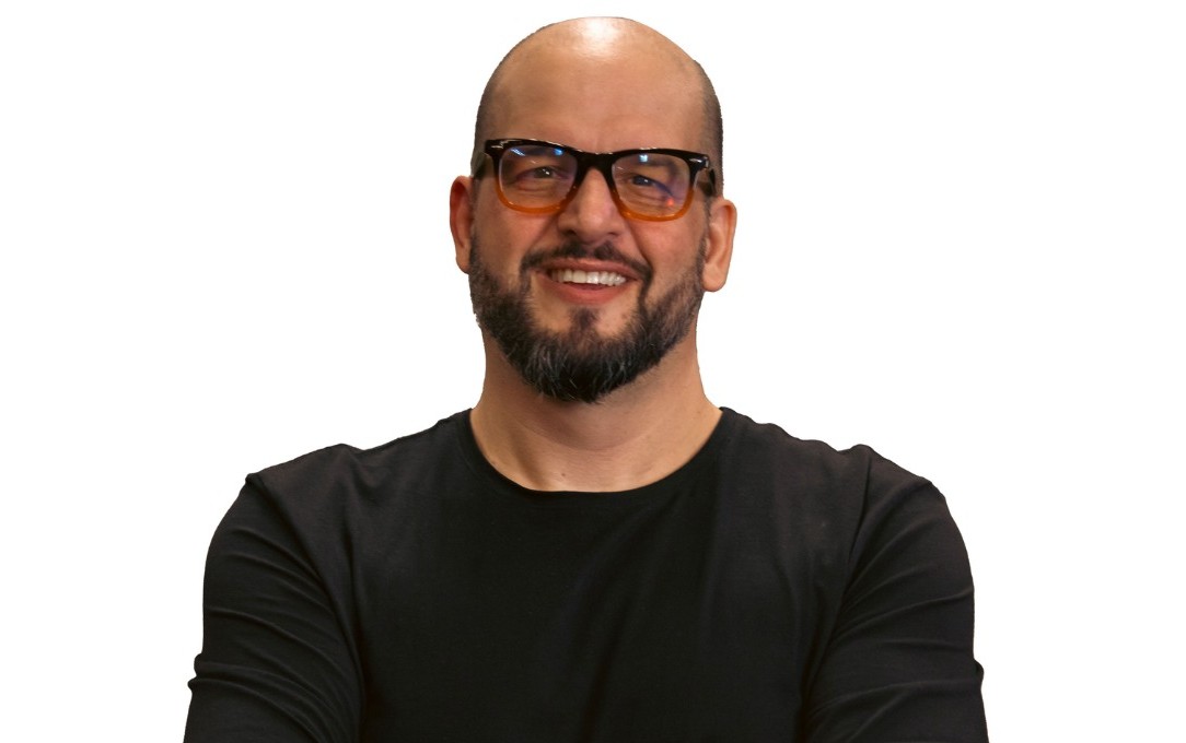 Caio Camargo, especialista em varejo, revela os maiores erros na transição digital e dá dicas para varejistas mineiros venderem mais