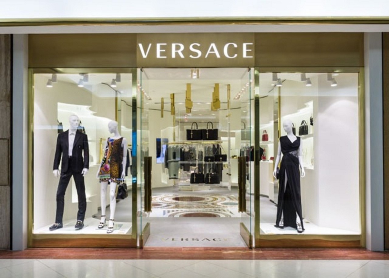 Negócio entre dois ícones da moda reforça a posição da Itália na disputa com os conglomerados franceses do luxo