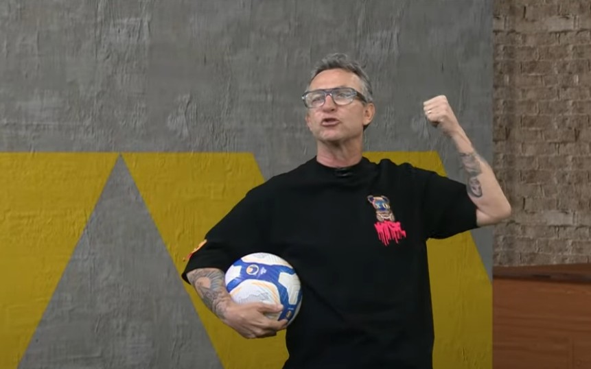 Craque Neto criticou Léo Mana em empate do Corinthians com o América de Cali, pela Sul-Americana (Foto: Reprodução)