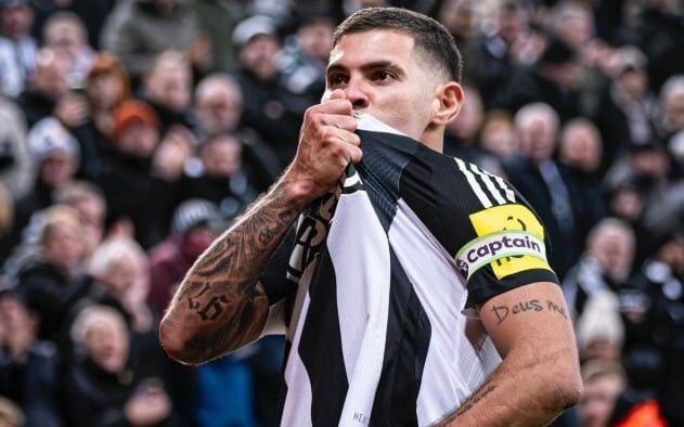 Bruno Guimarães comemora gol pelo Newcastle (Foto: Reprodução/Newcastle)