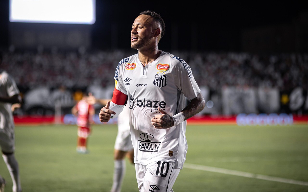 Neymar vai entrar em campo com o Santos no fim de semana de Carnaval no Brasil