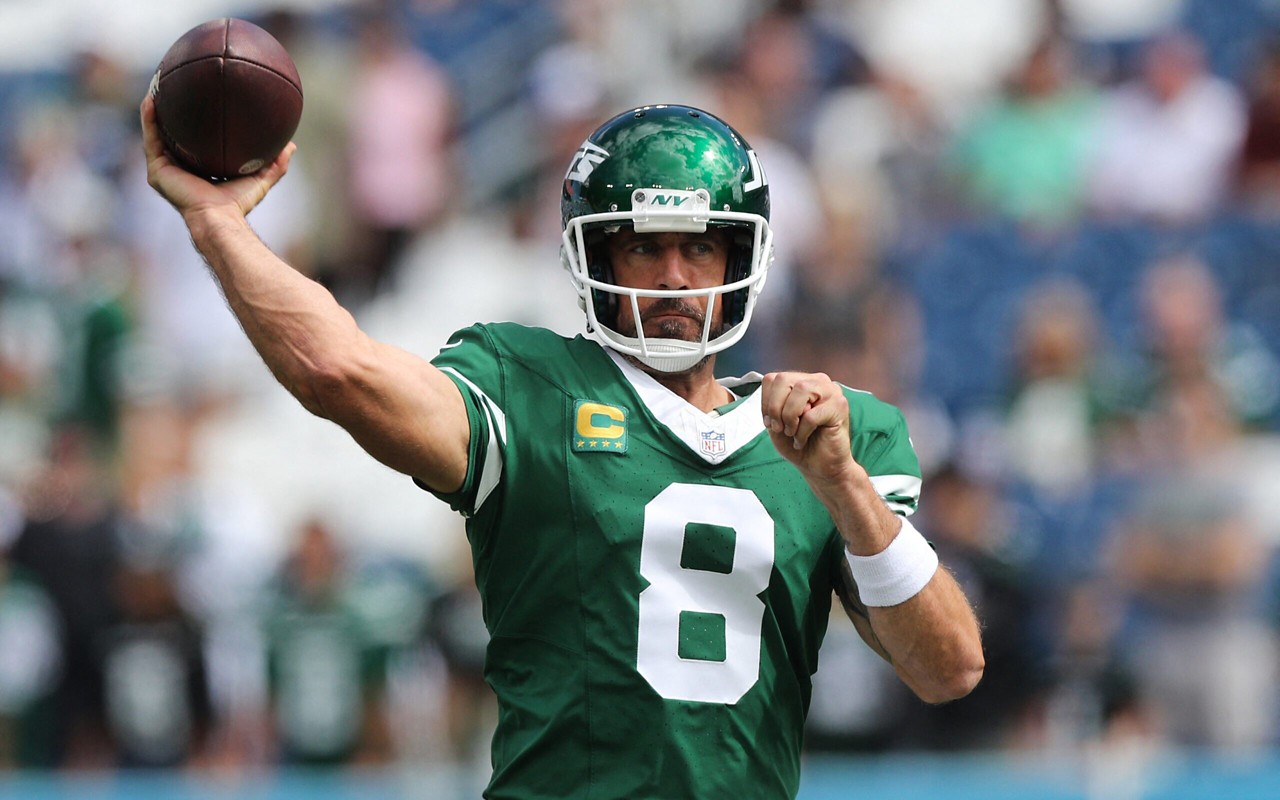 Aaron Rodgers esteve no New York Jets nas duas últimas temporadas (Foto: Justin Ford/AFP)