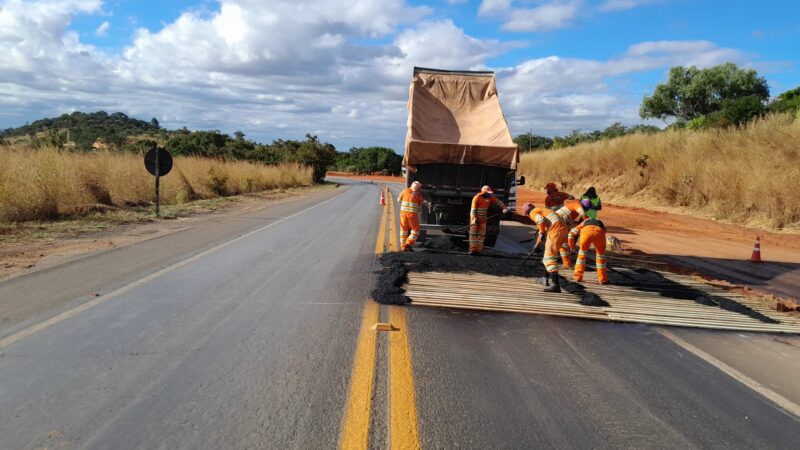 Obra na BR-135 terá sistema ‘Pare e Siga’ nesta quinta-feira (22), em Bocaiuva