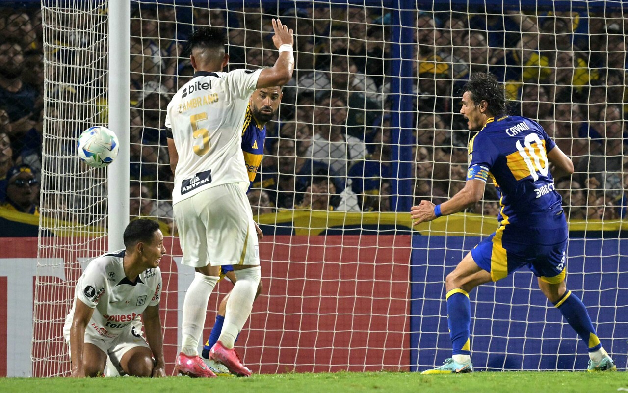 Cavani perde chance incrível em queda do Boca Juniors na Libertadores (Foto: Juan Mabromata / AFP)
