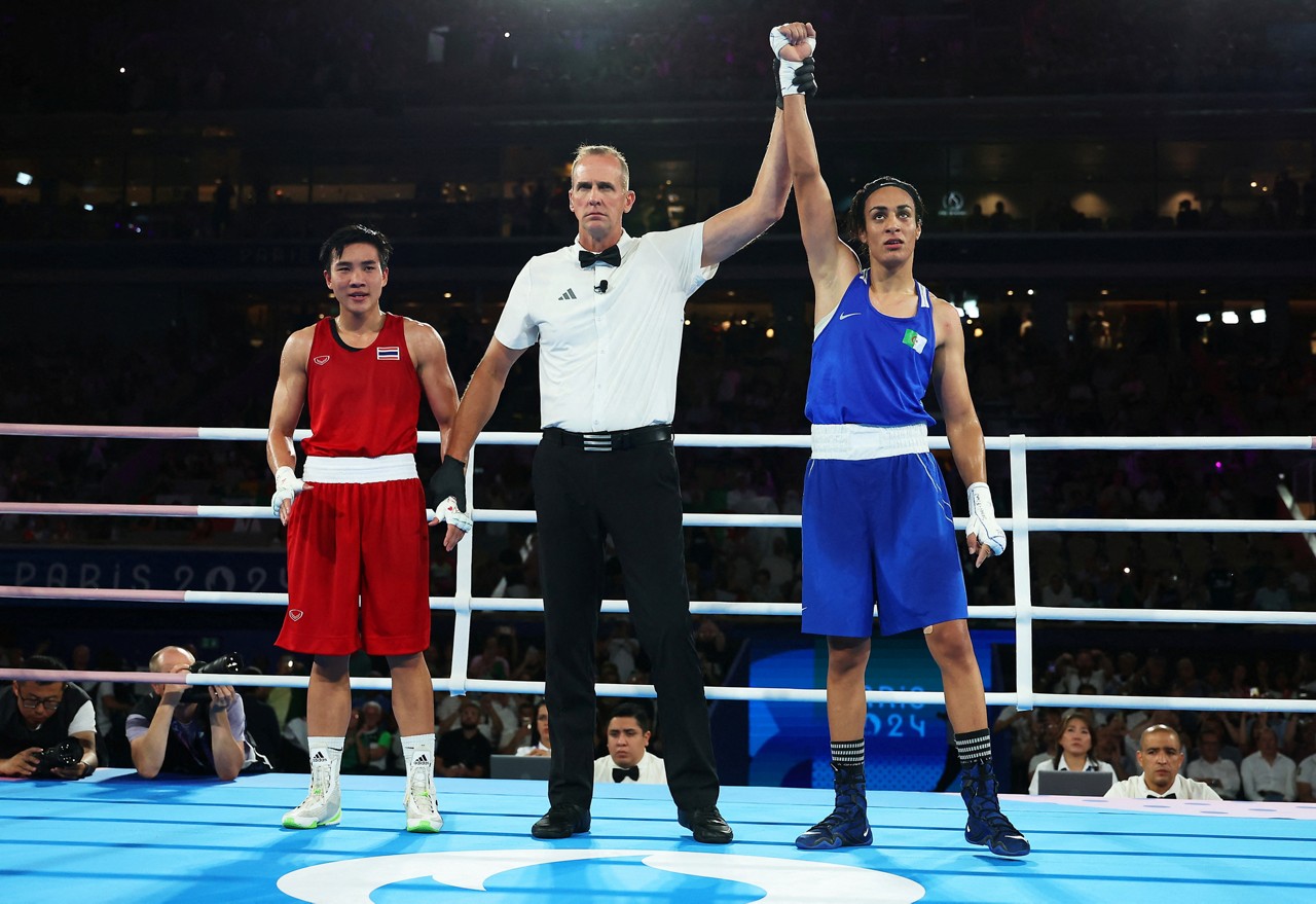Na disputa do ouro,  boxeadora da Argélia superou a adversária da China