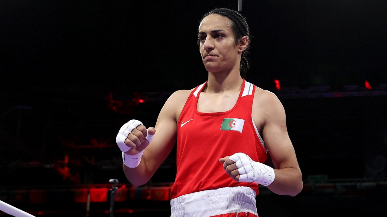 Boxeadora Imane Khelif na Olimpíada de Paris
