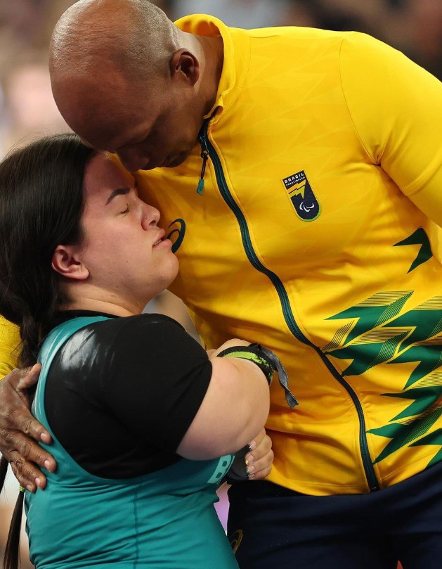 Brasileira quebrou recorde e conquistou ouro