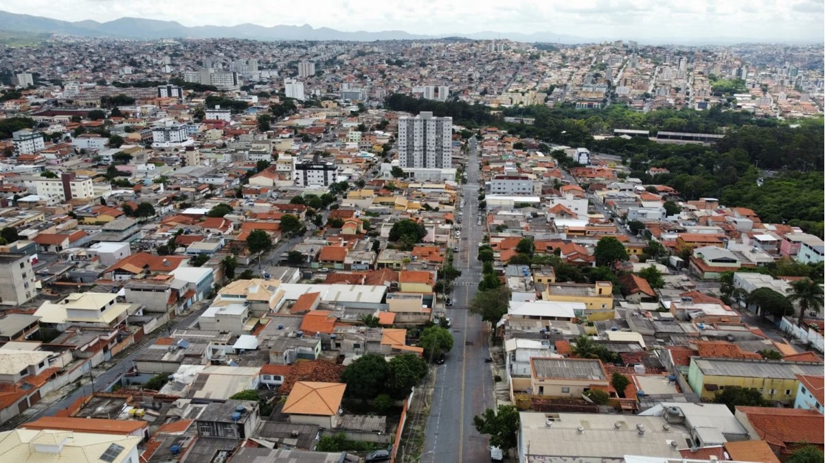 Eu sou nascido no Barreiro. Foi ali, na região que é um dos maiores polos industriais do nosso Estado, que fui criado