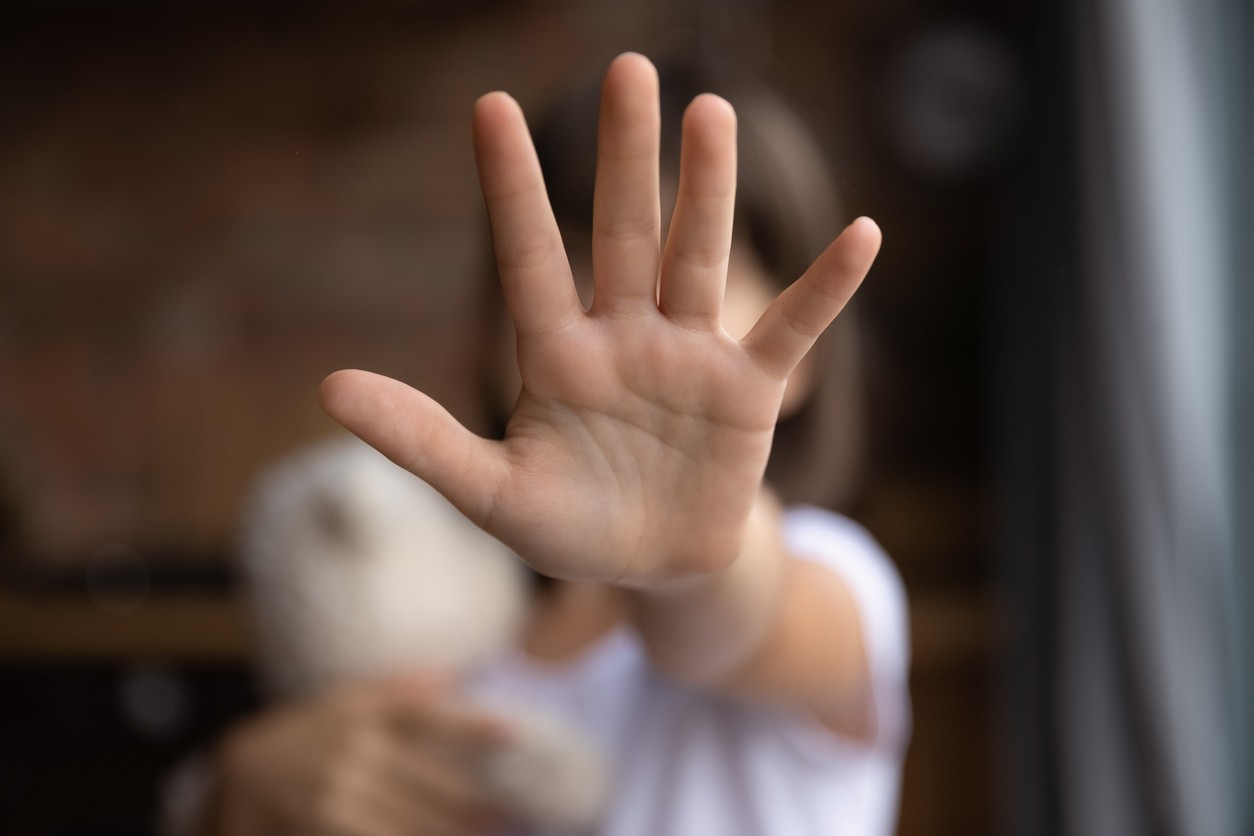 Em 2024, o Brasil registrou mais de 57 mil notificações de violência sexual contra crianças e adolescentes