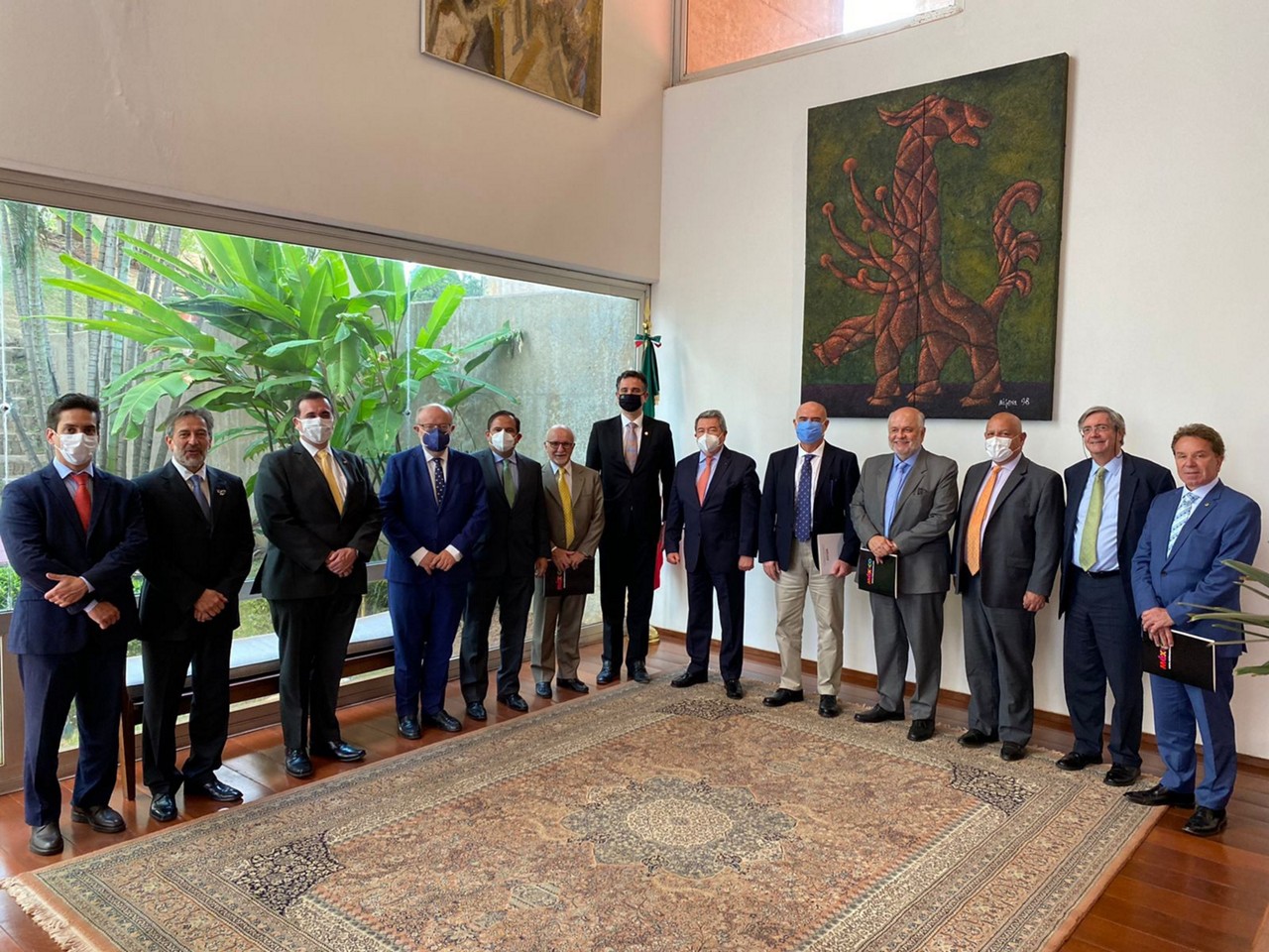 Doze embaixadores se reuniram com Rodrigo Pacheco e pediram para que ele seja a terceira via em 2022