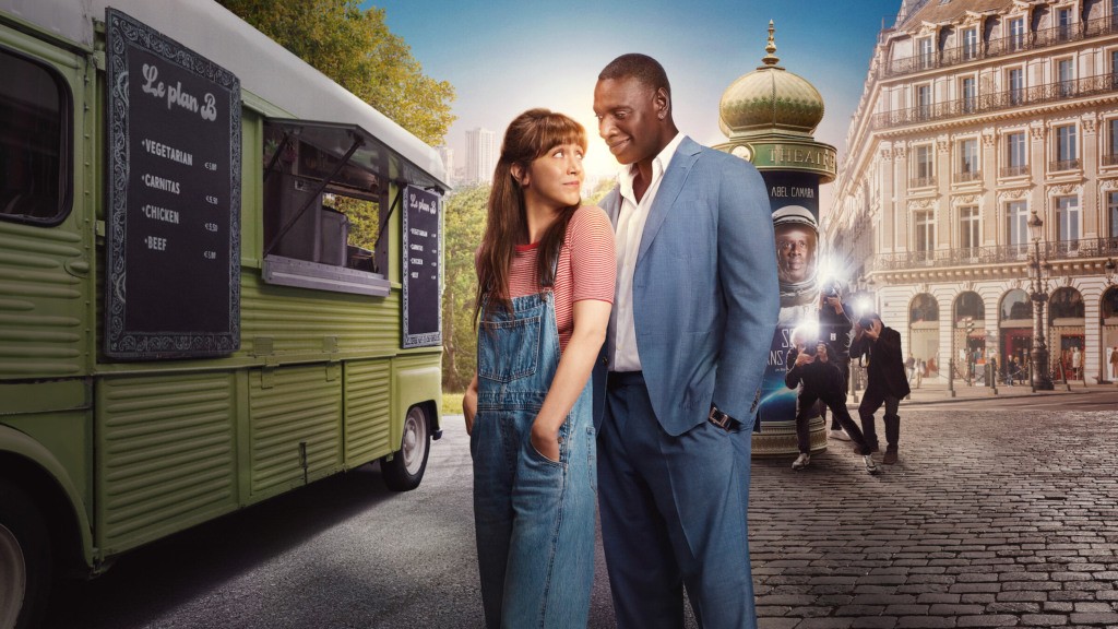 Trailer de French Lover: Omar Sy é um ator famoso que vive um romance improvável neste novo filme da Netflix