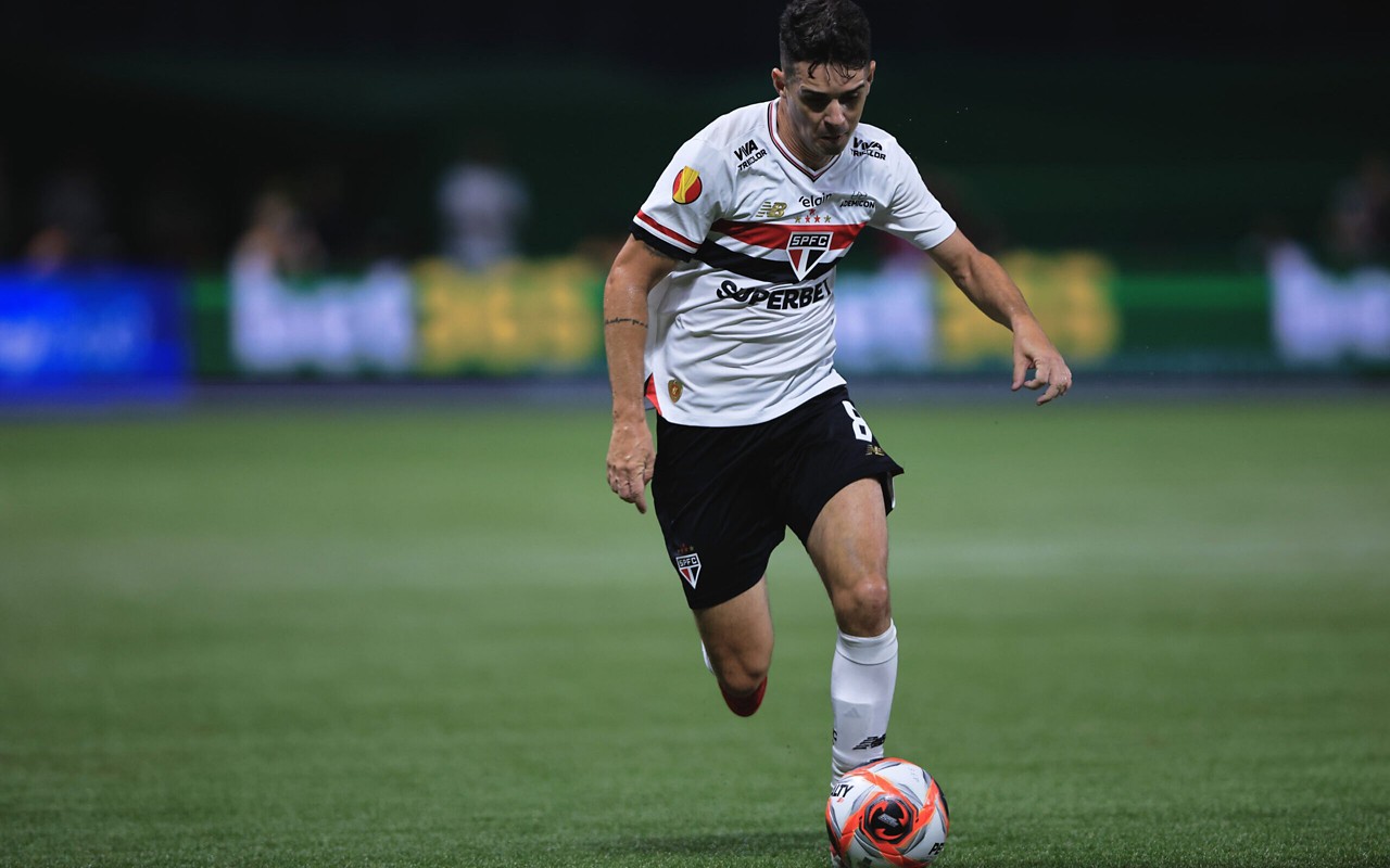 Oscar é dúvida para jogo na Libertadores (Foto: Ettore Chiereguini/AGIF)