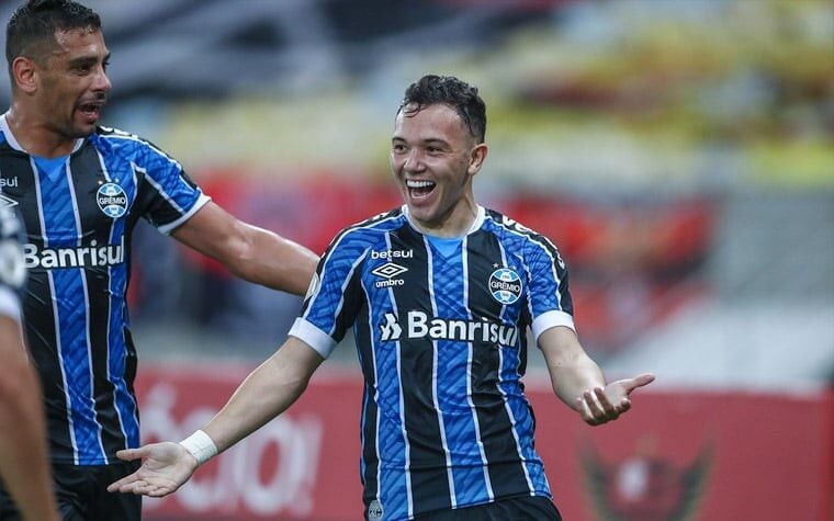 Pepê comemora o gol da vitória do Grêmio sobre o Palmeiras no Allianz Parque; resultado definiu o título do Brasileirão de 2019. (Foto: Lucas Uebel/Grêmio)