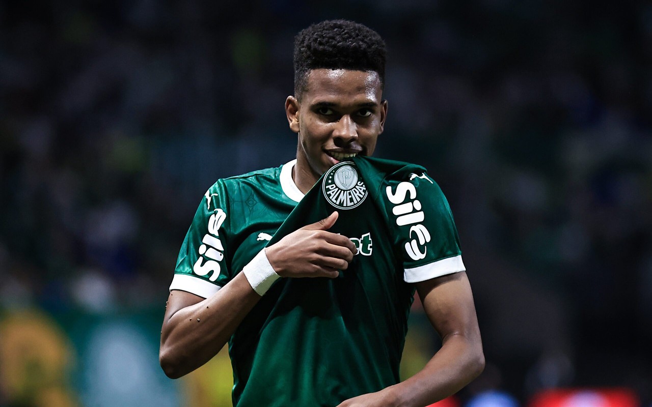 Estêvão, atacante do Palmeiras (Foto: Fabio Giannelli/AGIF)